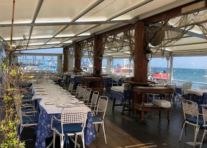 Gea فندق مبيت وإفطار 4*